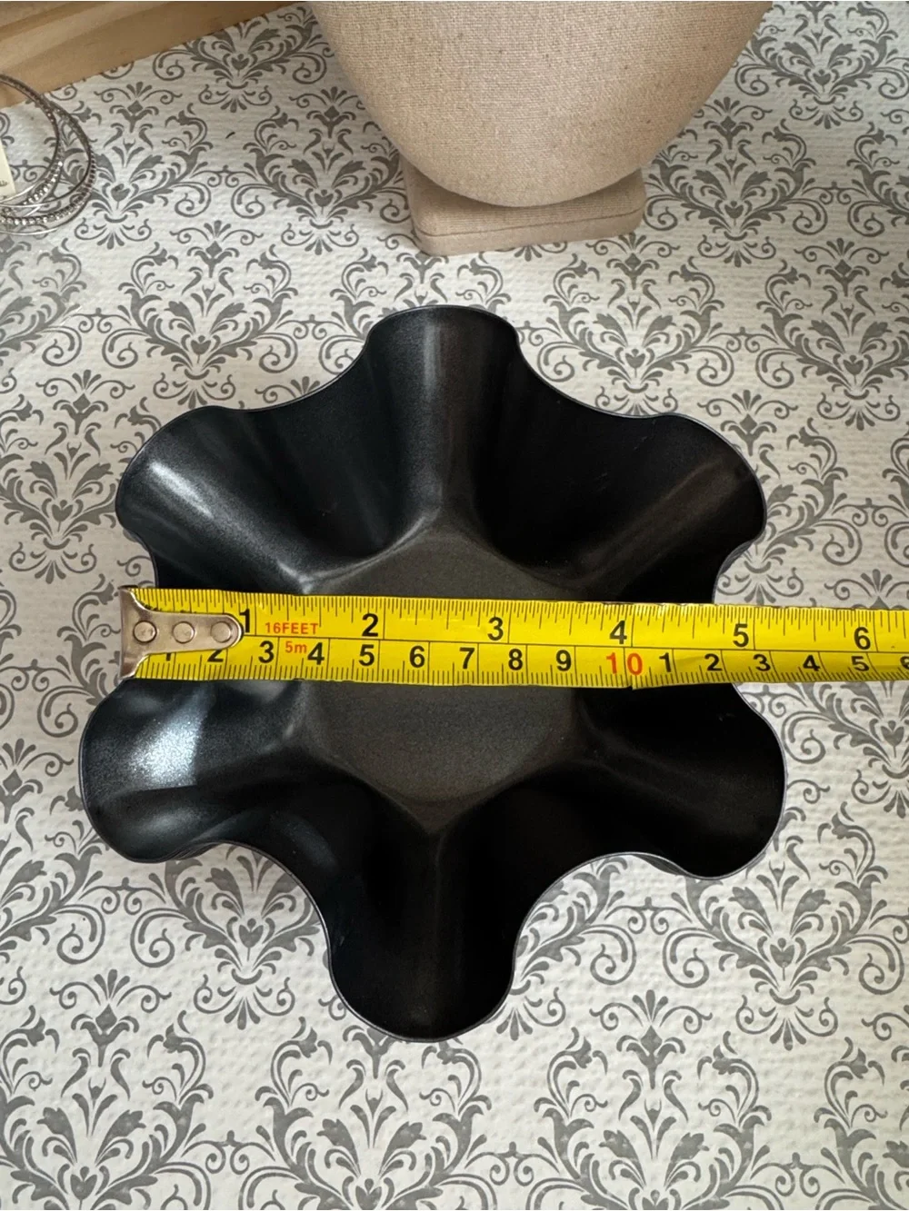 Taco Salad Bowl Non Stick Molds Set of 4